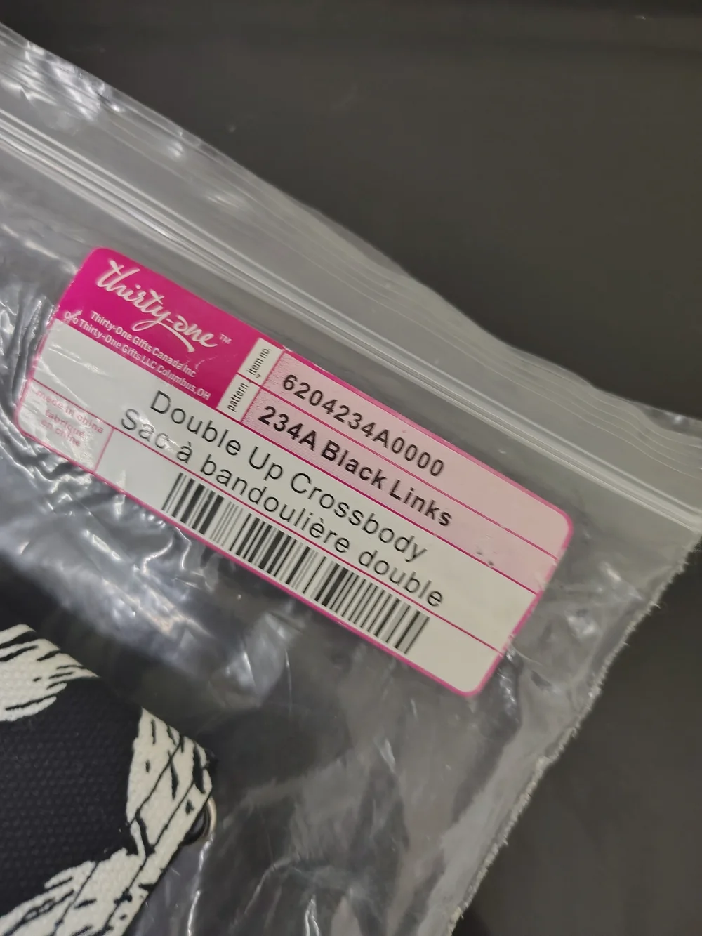 Thirty One Double Up Crossbody in Black Links